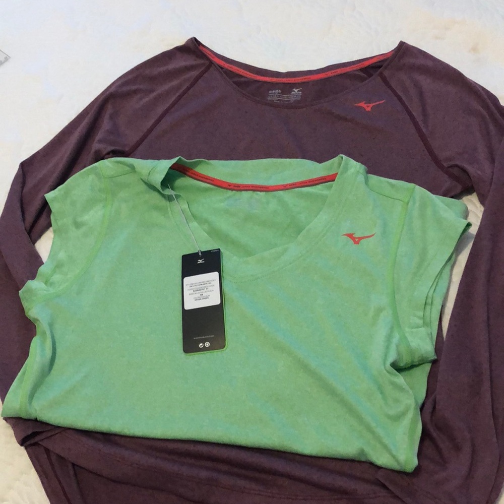 2 NWT ladies mizuno workout tops- Medium